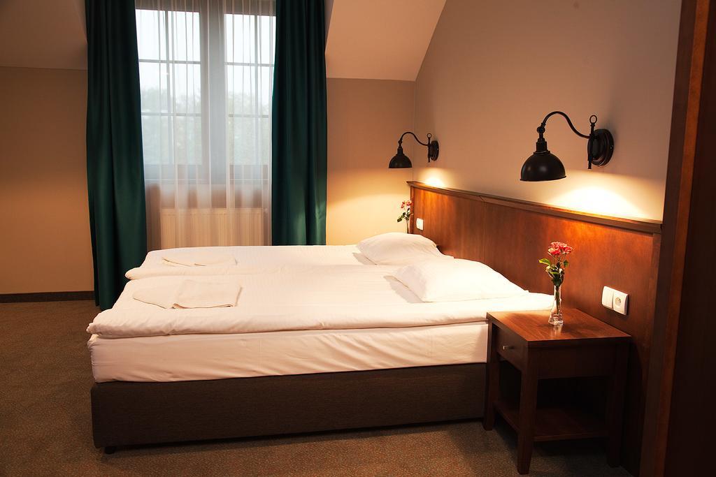 Hotel Biesiada Bogucin  Ngoại thất bức ảnh